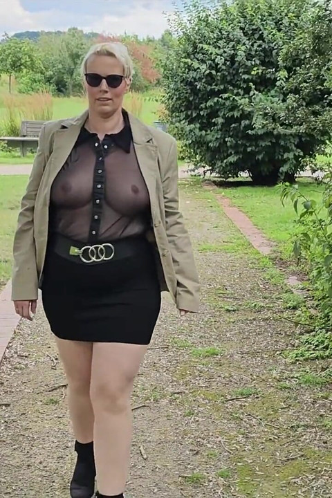 Dans Le Parc Municipal