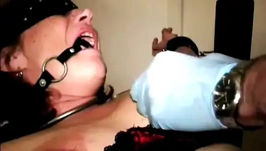 Inked and Pierced - Pierced and tattooed Alt and Emo babes