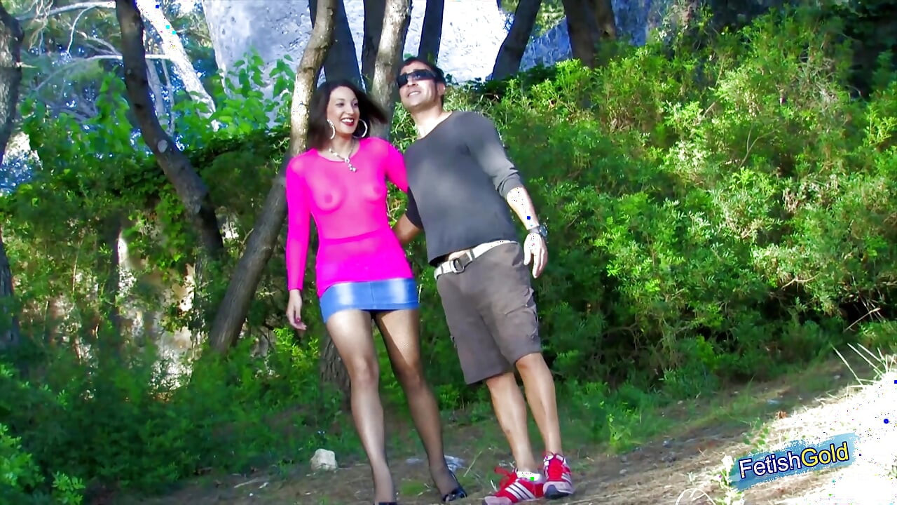 Pretty brunette gets her tight asshole fucked hard in the forest