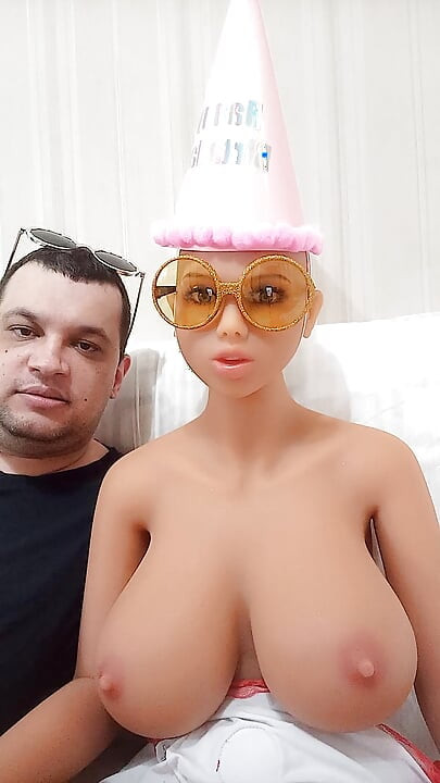 Tourist breasts doll mondial 2026  San Francisco