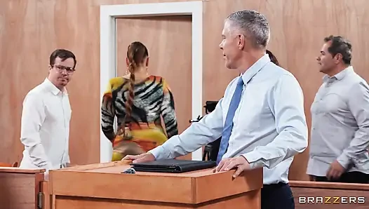 Brazzers - Kylie Rocket ve Luna Baby mahkemede sikiliyor, edepsiz kalma hakkına sahip