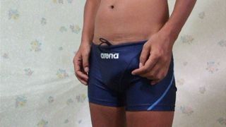 Masturbação em traje de banho