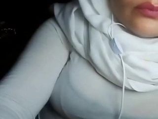Хиджаб в прямом эфире