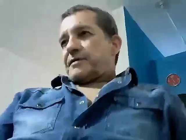 Old man show off