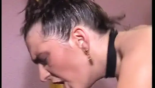 Pelacur dientot memeknya yang berbulu