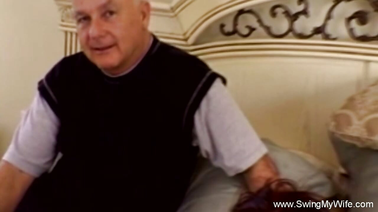 Ateşli evli kadın eş değiştirme macerası