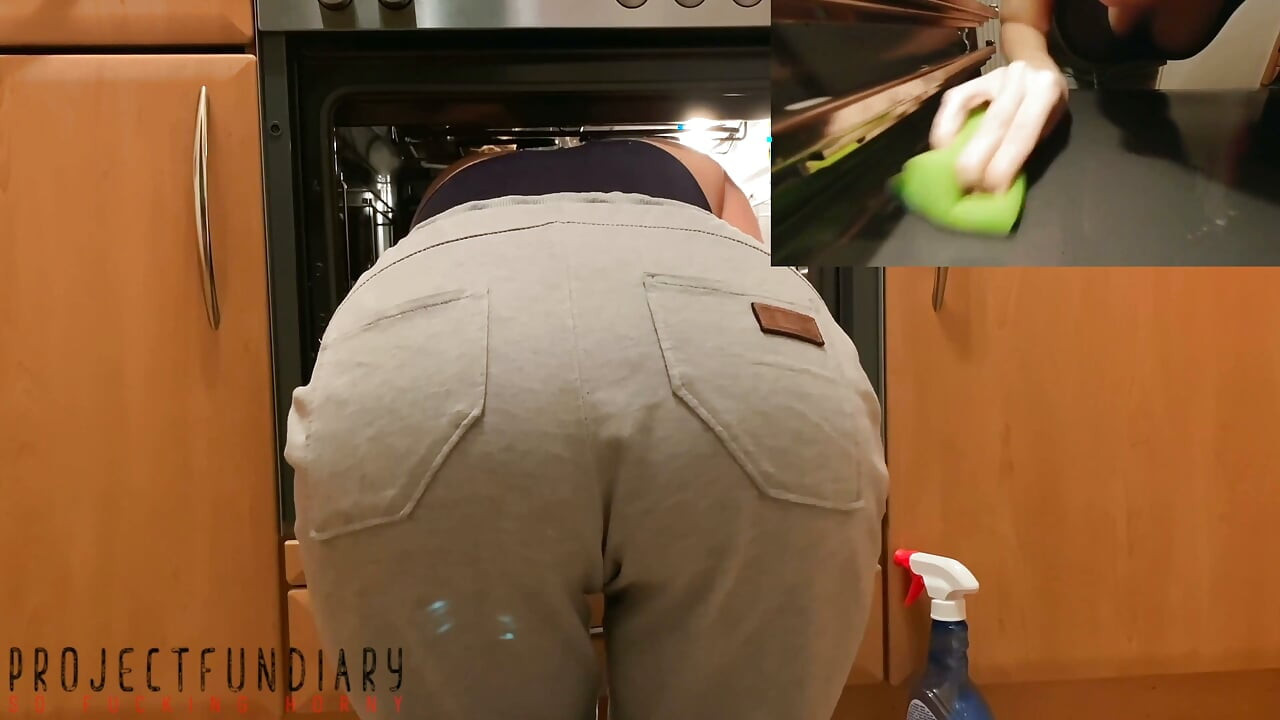Throwback: Housewife Stuck in the Oven - Projectfundiary