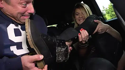 Blonde Horny MILF Wants to Be Fucked and Cummed All Over