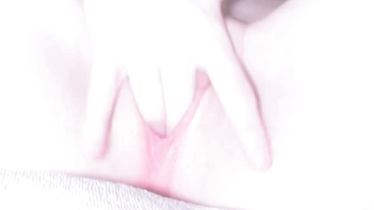 Pink virgin pussy solo masturbation