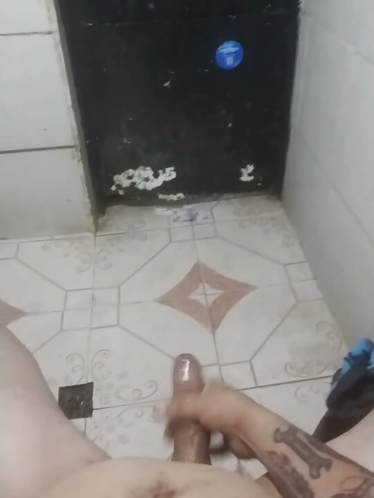 Η ΚΥΡΙΑ ΠΟΥ ΝΟΙΚΙΑΖΕΙ ΠΑΝΩ ΞΕΚΙΝΗΣΑΜΕ ΝΑ ΜΙΛΑΜΕ ΚΑΙ ΣΗΜΕΡΑ ΜΟΥ ΖΗΤΗΣΕ ΒΙΝΤΕΟ 1ο Μέρος