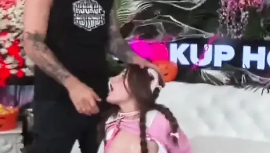 Esmer juniper ren Nade Nasty'nin sert seksine bağımlı!