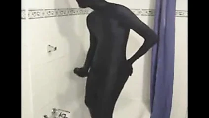 Duş zentai