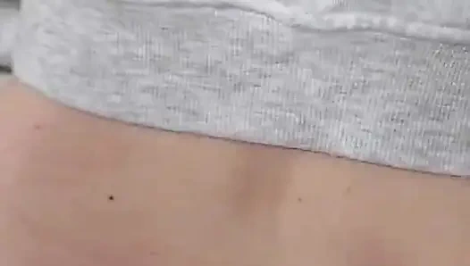 Kadın ona binerken amcığı ıslak