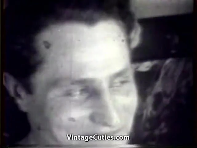 Naughty Girls Got Busted and Fucked (1930s Vintage)