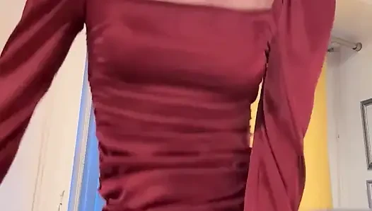 Jess Silk dildoya biniyor