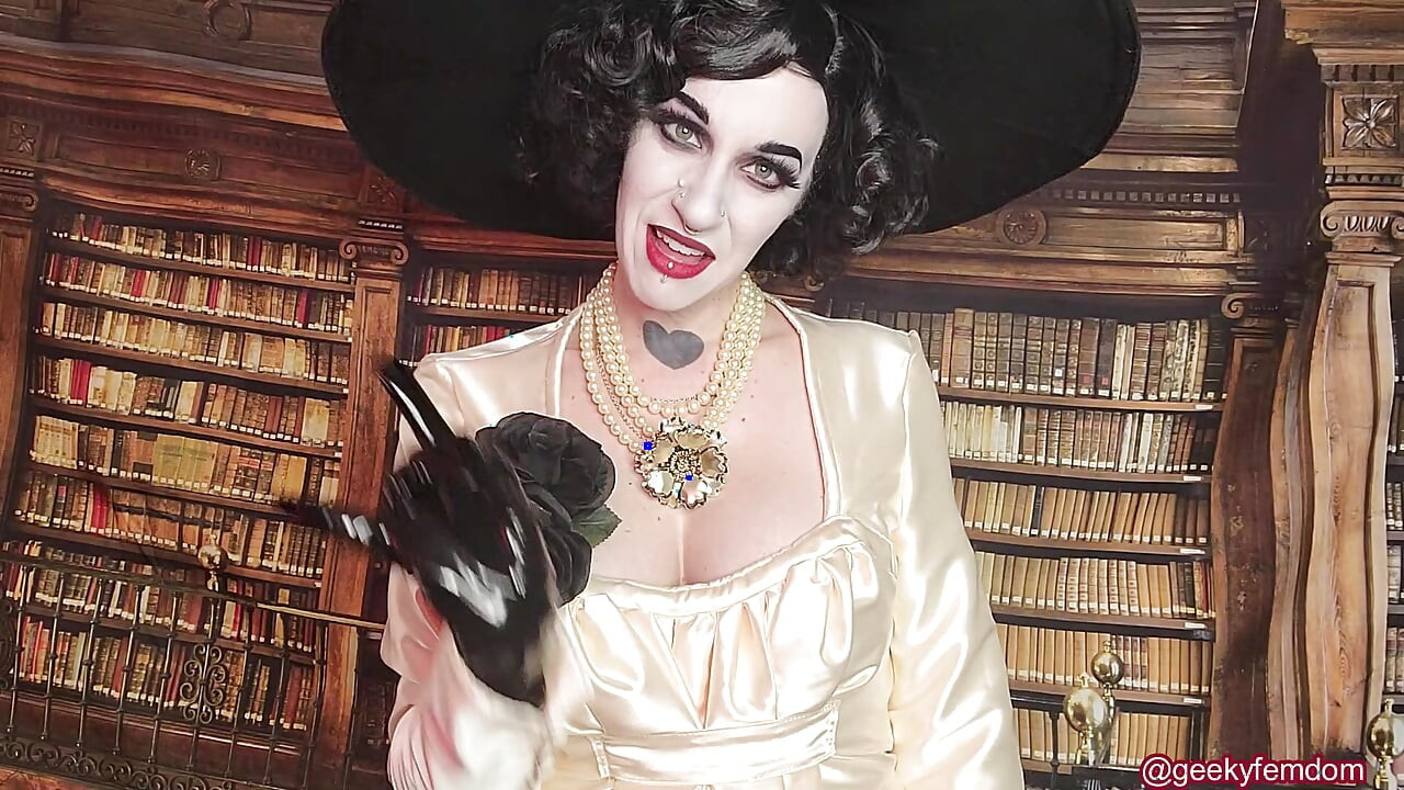 Lady Dimitrescu World Wide JOI