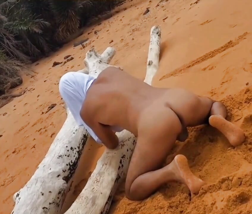 Ladysilva on the beach naked what a hot ass