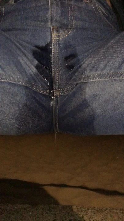 Jeans wetting Pt.1