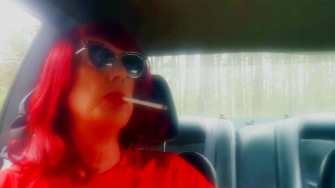 ยายน่าเย็ด TG วัย 65 ปีของมึงชอบให้เธออมควยกับรถที่สูบบุหรี่ vs120 ของเธอ