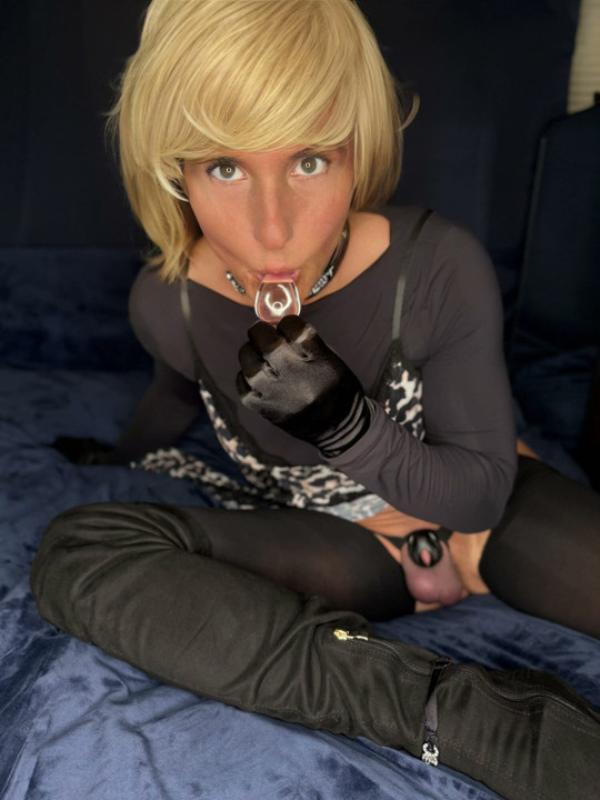 Sissy Slut Loves to Beg for Cock and Cum