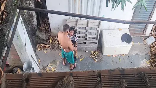 Hizmetçile dışarıda seks