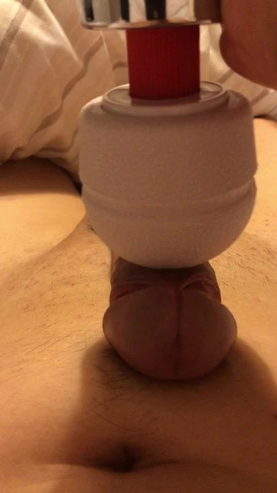 Making myself Cum with a Magic Wand