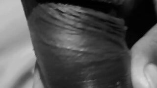 ビハールの隠しカメラで露出するデジの大きなペニス