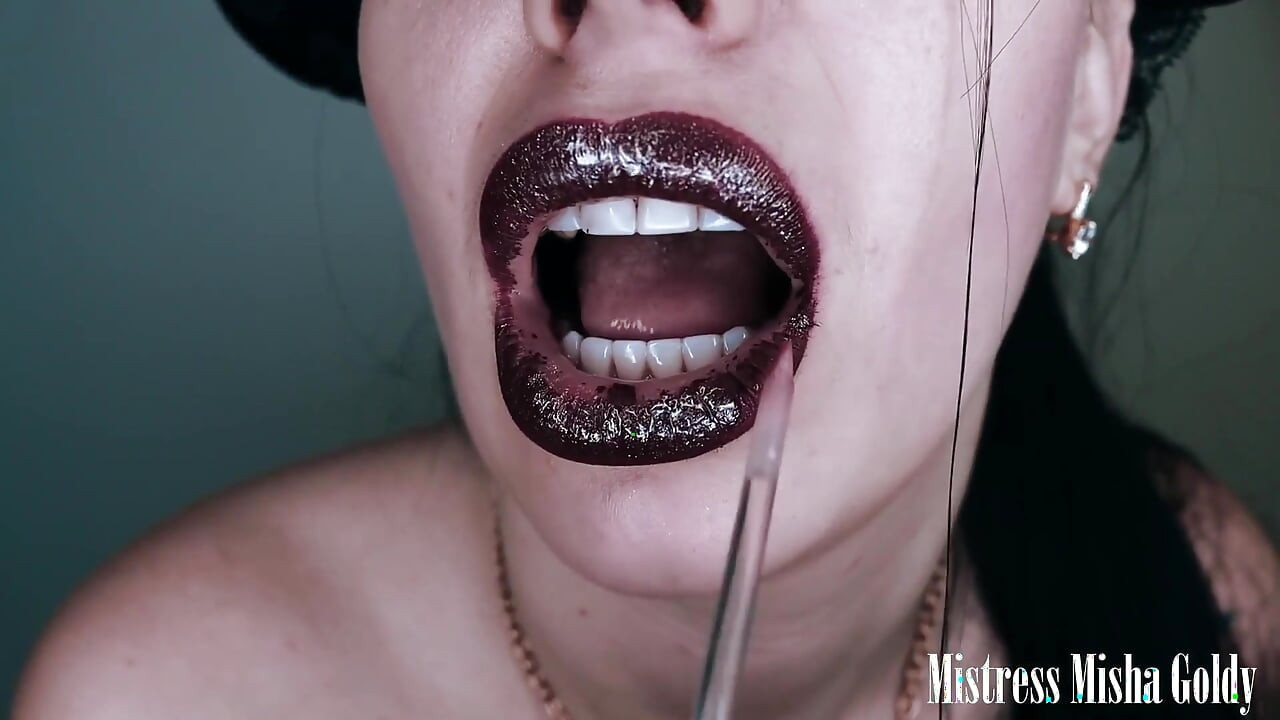 Adoração, punheta e porra na boca de Succubuss! Perigosa e sedutora foda mental ritual!