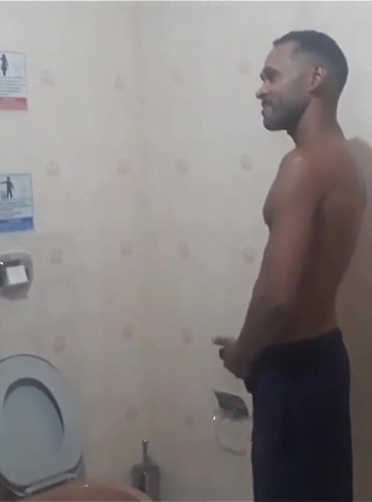 Party of the Beautiful Indian I Enjoyed in the Bathroom