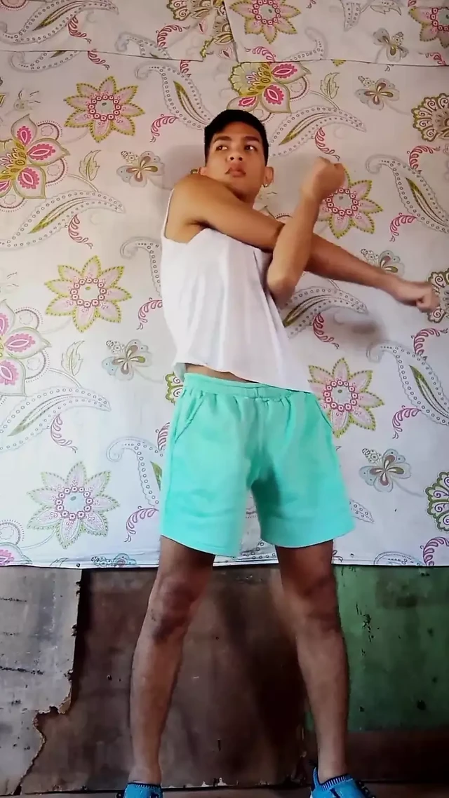 Asian Twink with hairy legs cum after workout