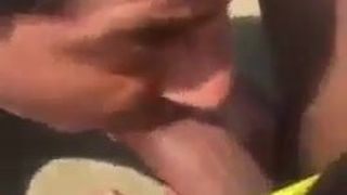 Baise un cul sur une plage (interracial)
