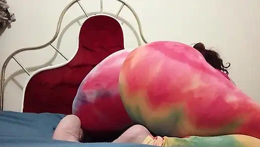 Büyük götlü inci kanepe