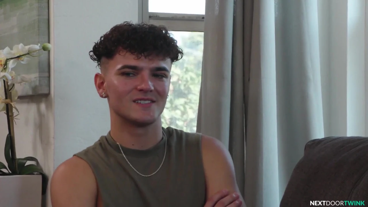 Next Door Twink - onun yapmaydğını yapacağım