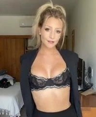 Lindafrancis10019 in Hotel