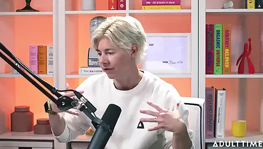 Titreme Kraliçesi Chanel Camryn | Adult Time Podcast