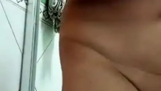 Assy wants video sex this morning