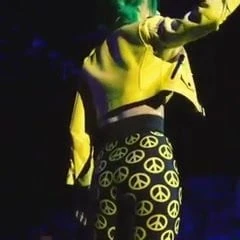 Katy Perry Twerking in Birmingham