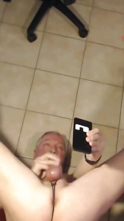 CUMFACE EATING MY OWN CUMSHOT