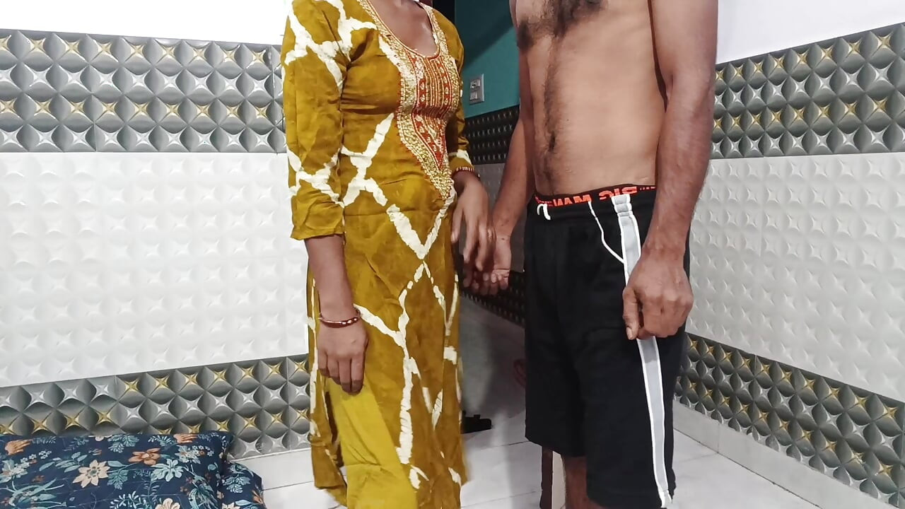 Viral mms desi cute bhabi bunda fodida por vizinho secretamente