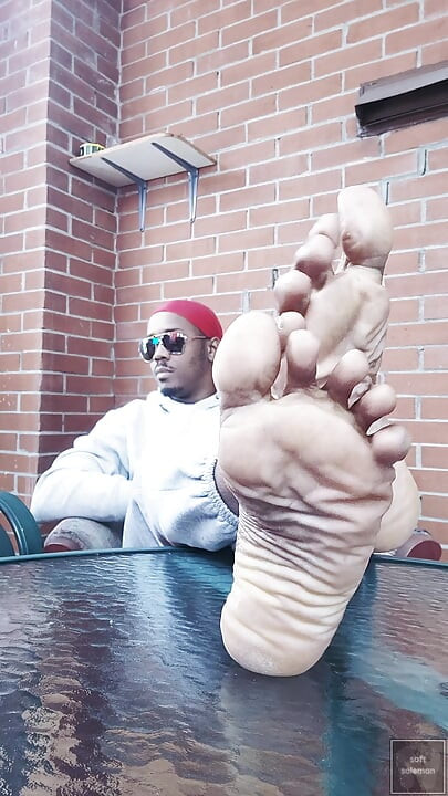 Drkanje prstima i taban prelaz (2025)