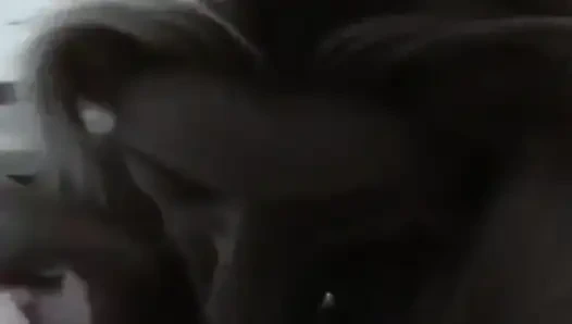 Cewek nakal jajak memadamkan memek