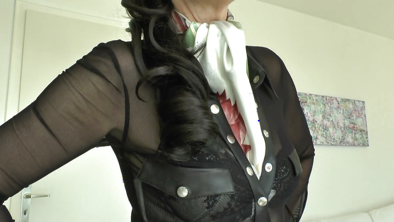 Styling an Ascot-style Satin Scarf - Part 1