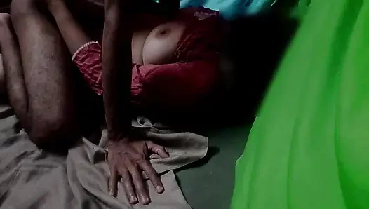 DESI Village beautiful girl tight pussy outdoor MMS Indian Village Life first time girl