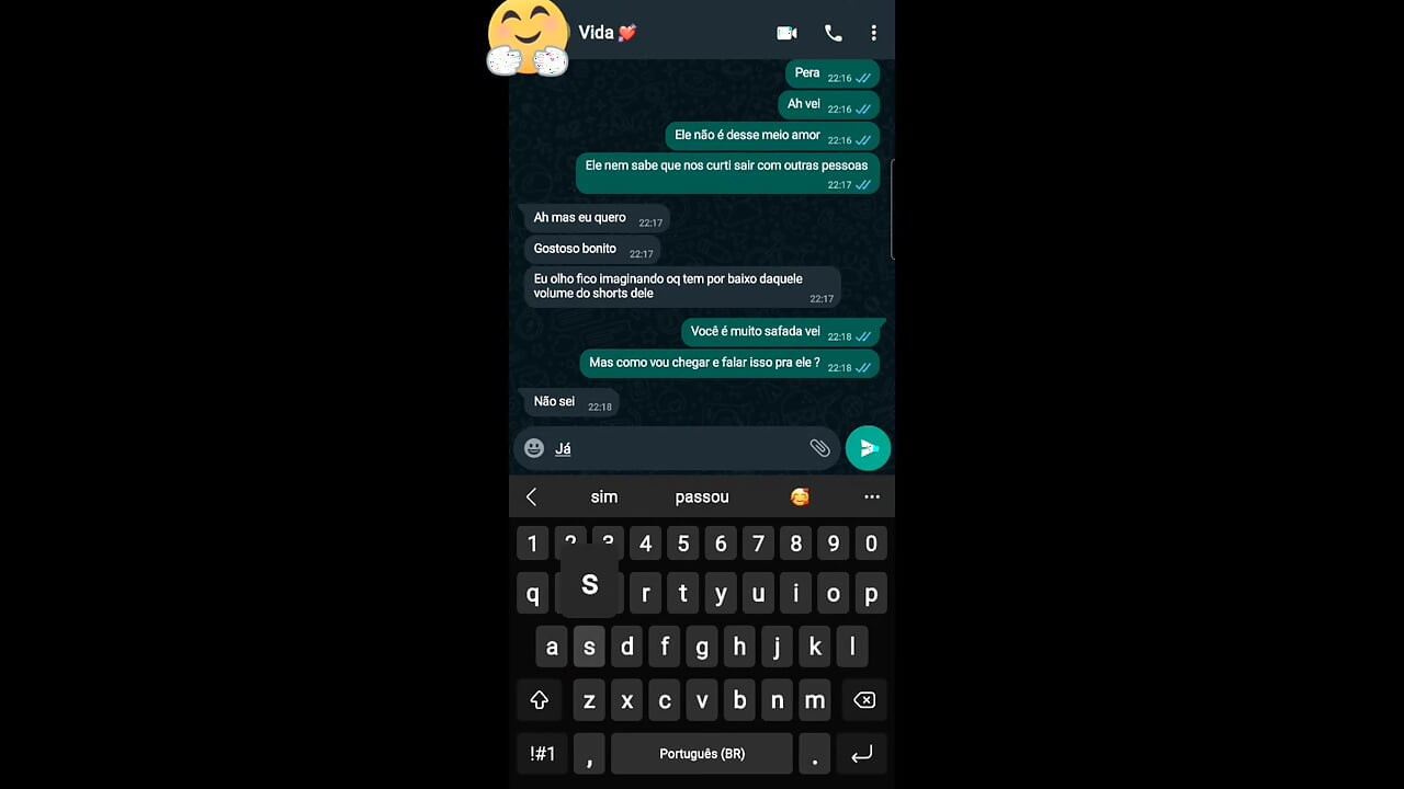 Mijn cuckold zei dat ik naar de wc moest gaan en zijn vriend moest zuigen omdat ik naar zijn koffer keek, kwam hij super snel klaar