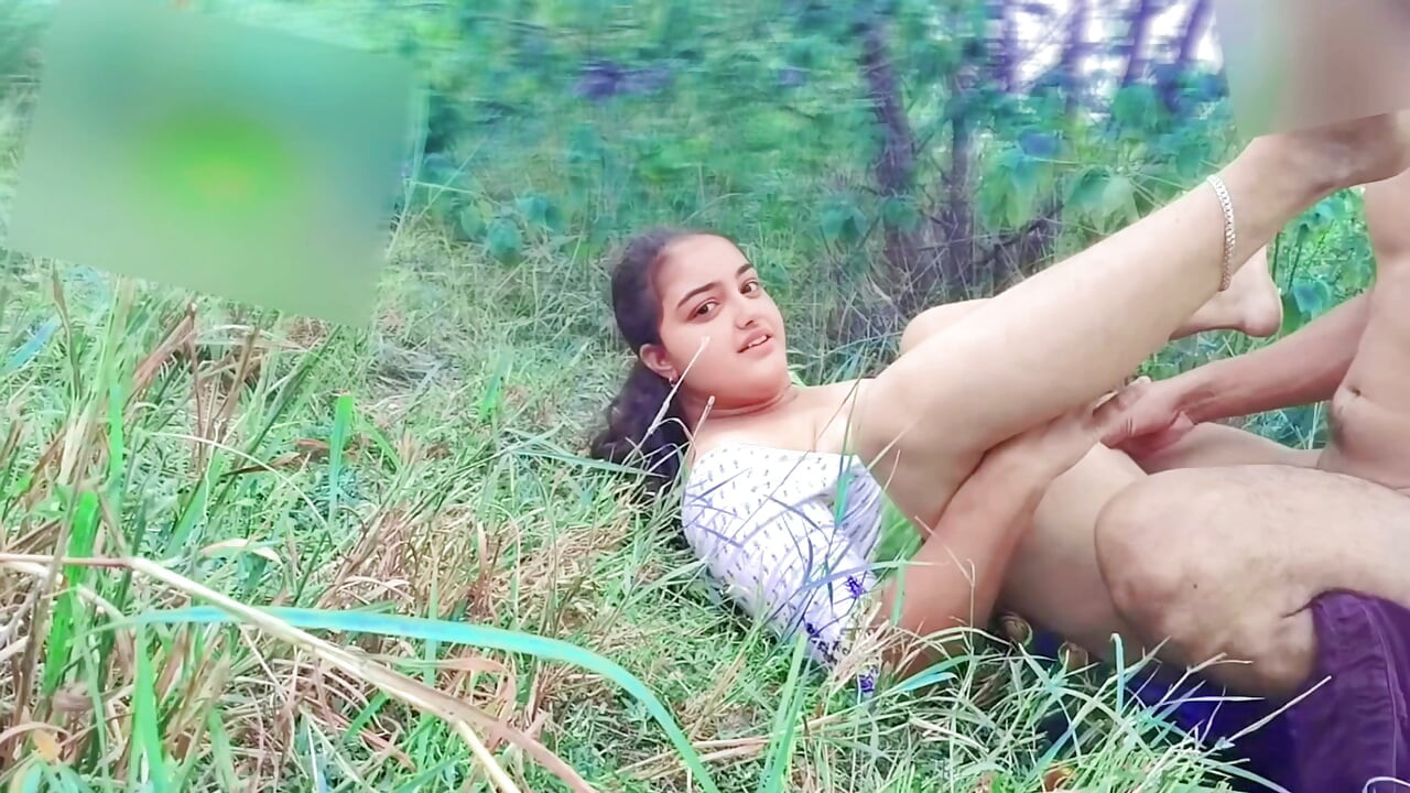 Desi Village girl jungle fuck with bf outdoor forest Sex video tight pussy fuck xxx