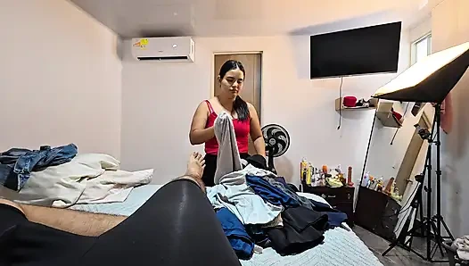 Büyük götlü hizmetçi patronu tarafından götünü siktiriyor