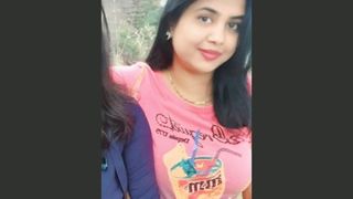 De hete borsten van mijn sexy geile vriendin Bhagyashree Naik