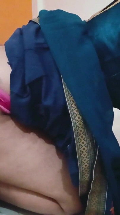 Rhea ji blev kneppet af sin kæreste i desi-stil, og Riya fik nydelse | Klip 2