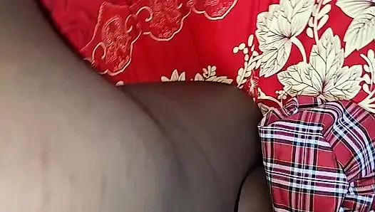Ich wäscht das große gesäß dieser hure