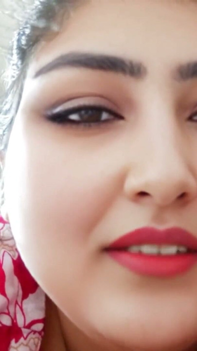 Real Bangladeshi Couple Chat & Play – Big Ass & Pussy Spreading Closeup Tease | Clip 1